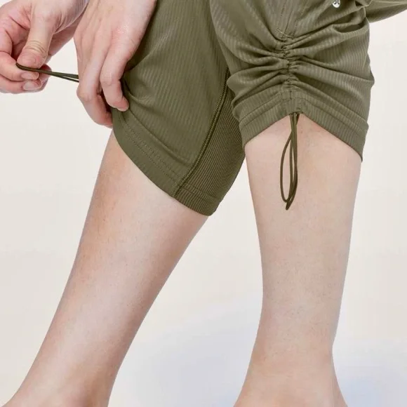 Lululemon Dance Studio Crop II, Dark Olive, Size 6 - Picture 3 of 13